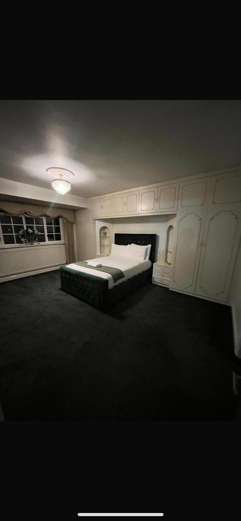 Unwind In Comfort At Cosy Caradus Your 4 Bedroom Home Sweet Home! Birmingham Exterior photo